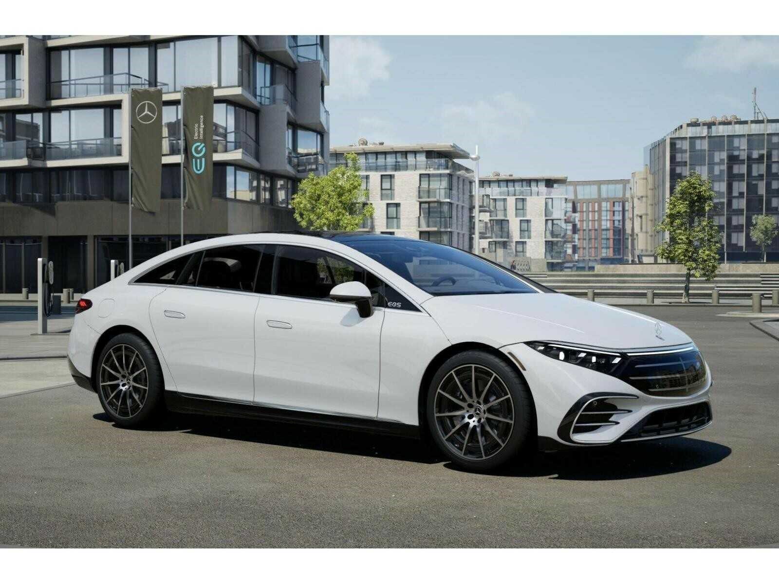 New 2026 Polar White Mercedes-Benz 450 4D Sedan 4MATIC® image 13