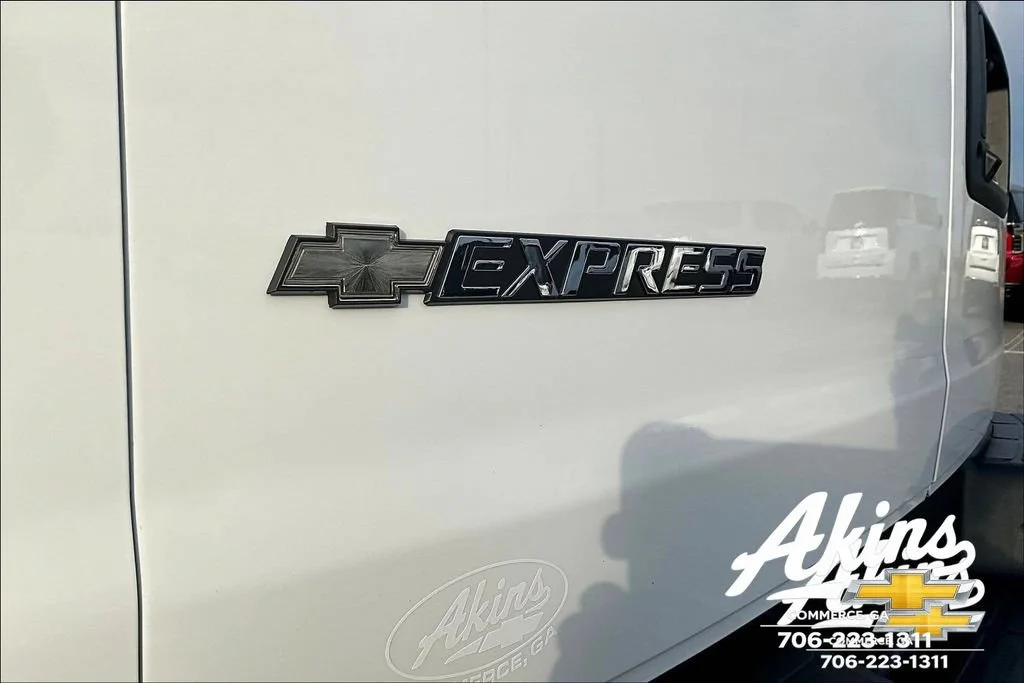 2025 Chevrolet Express Cargo Work Van - Photo 14