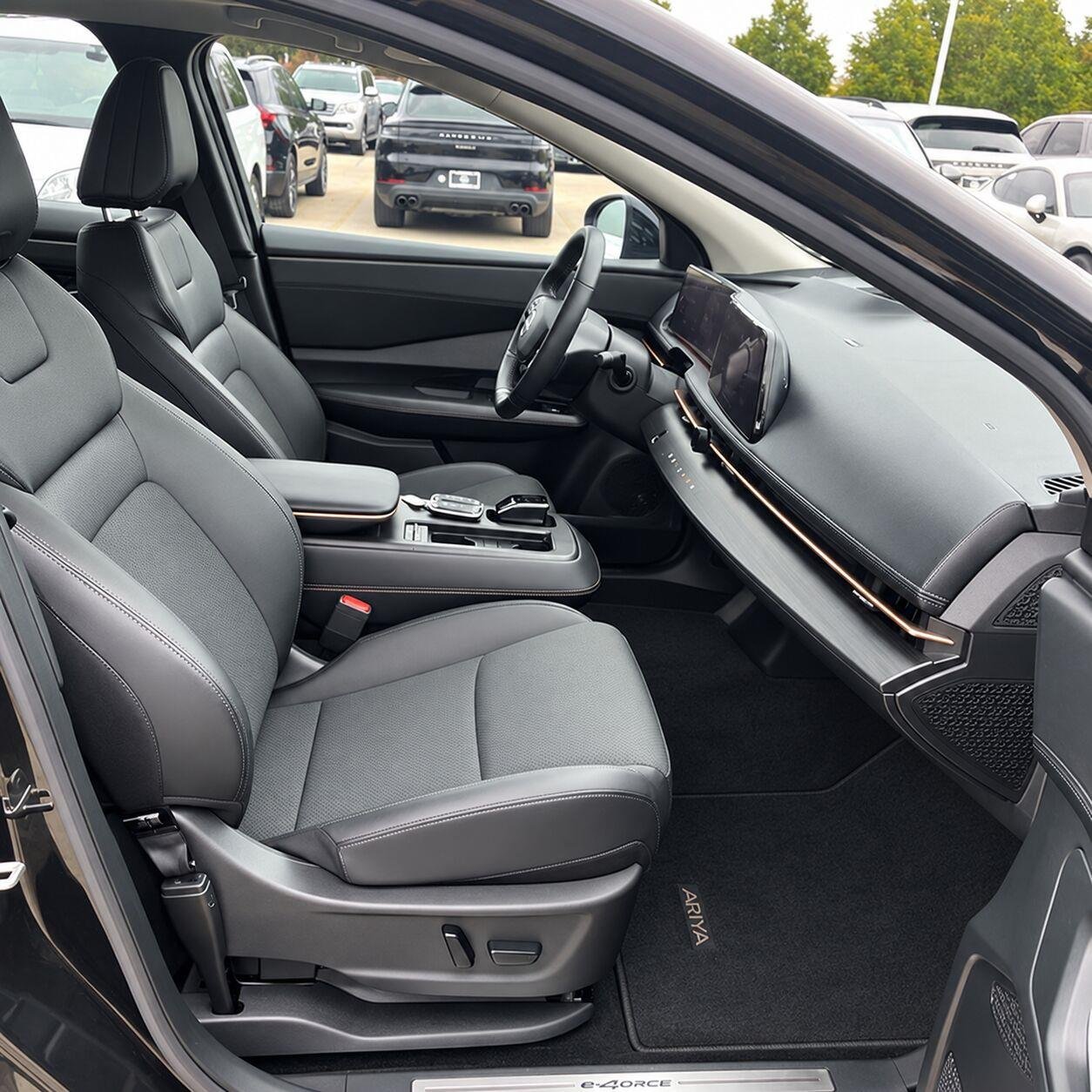 Used 2024 Northern Lights Metallic Nissan EVOLVE+ image 10
