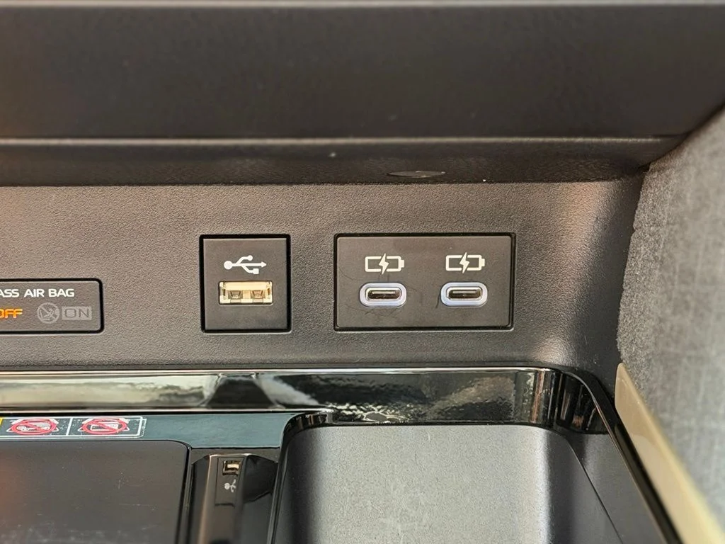Used 2025  Toyota XLE image 17