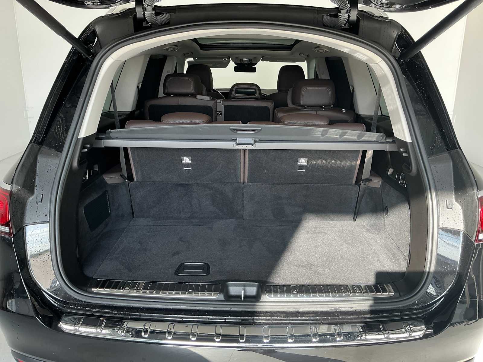 Certified Used 2023 Obsidian Black Metallic Mercedes-Benz GLS 580 image 27