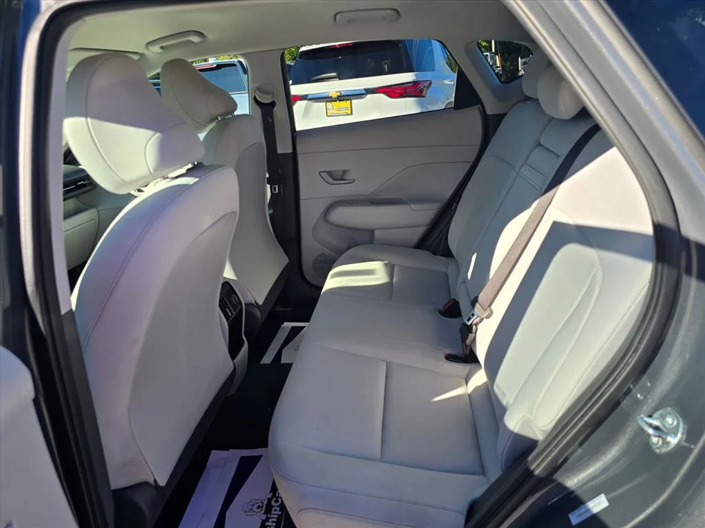 Used 2025 Gray Hyundai SEL image 12
