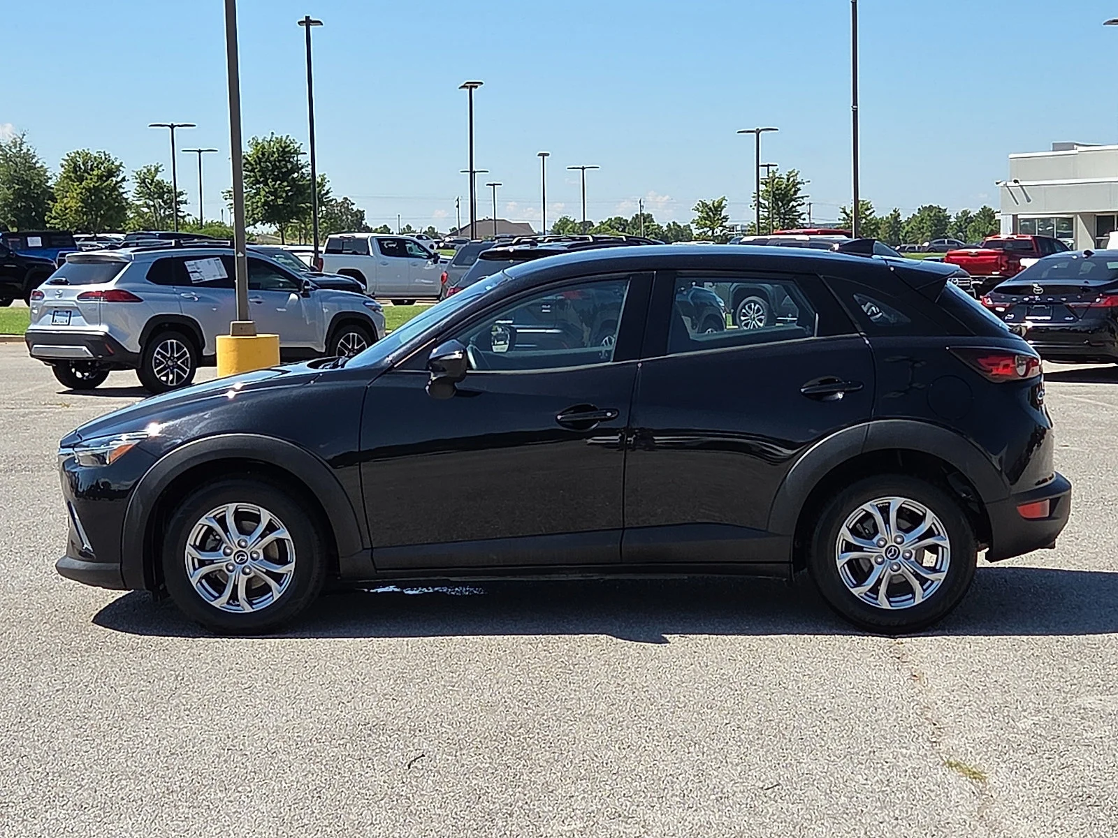 Used 2020 Jet Black Mica Mazda Sport image 3