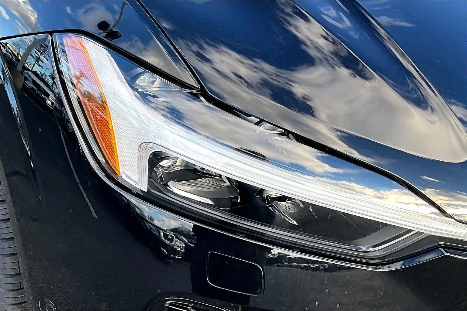New 2026 Onyx Black Volvo Plus image 15
