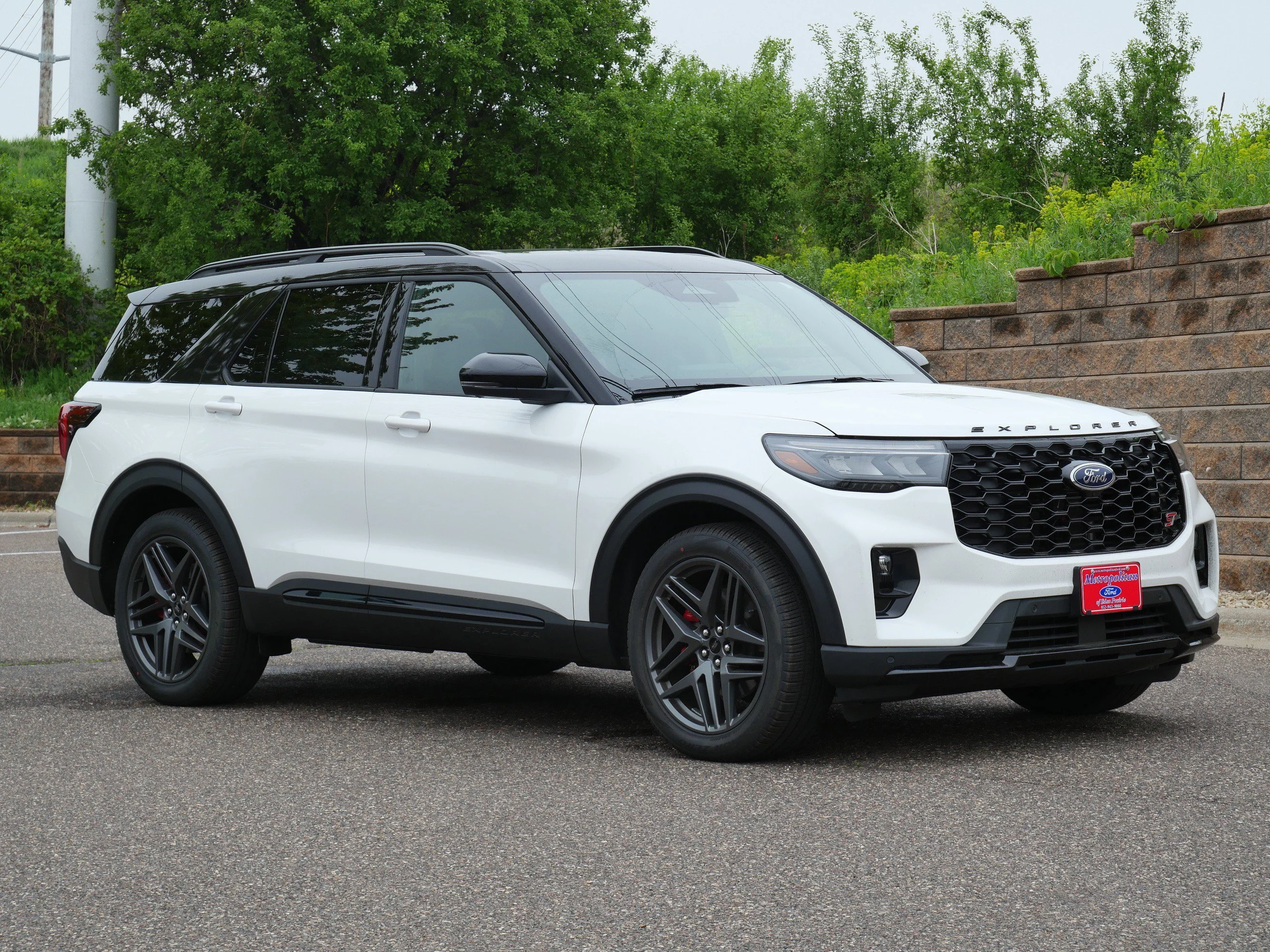 2026 Ford Explorer ST 4WD's photo