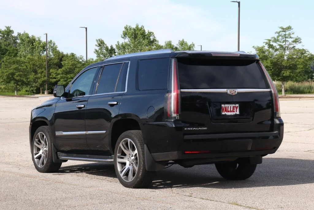 Used 2017 Black Raven Cadillac Luxury image 7