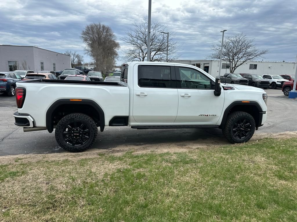 2026 GMC Sierra 3500HD AT4 - Photo 6