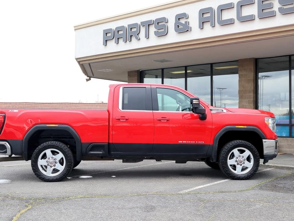 Used 2021 Cardinal Red GMC SLE image 8