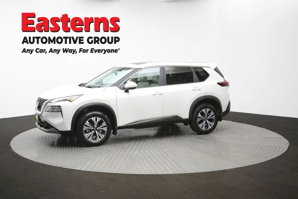 Used 2023 White Nissan SV image 59