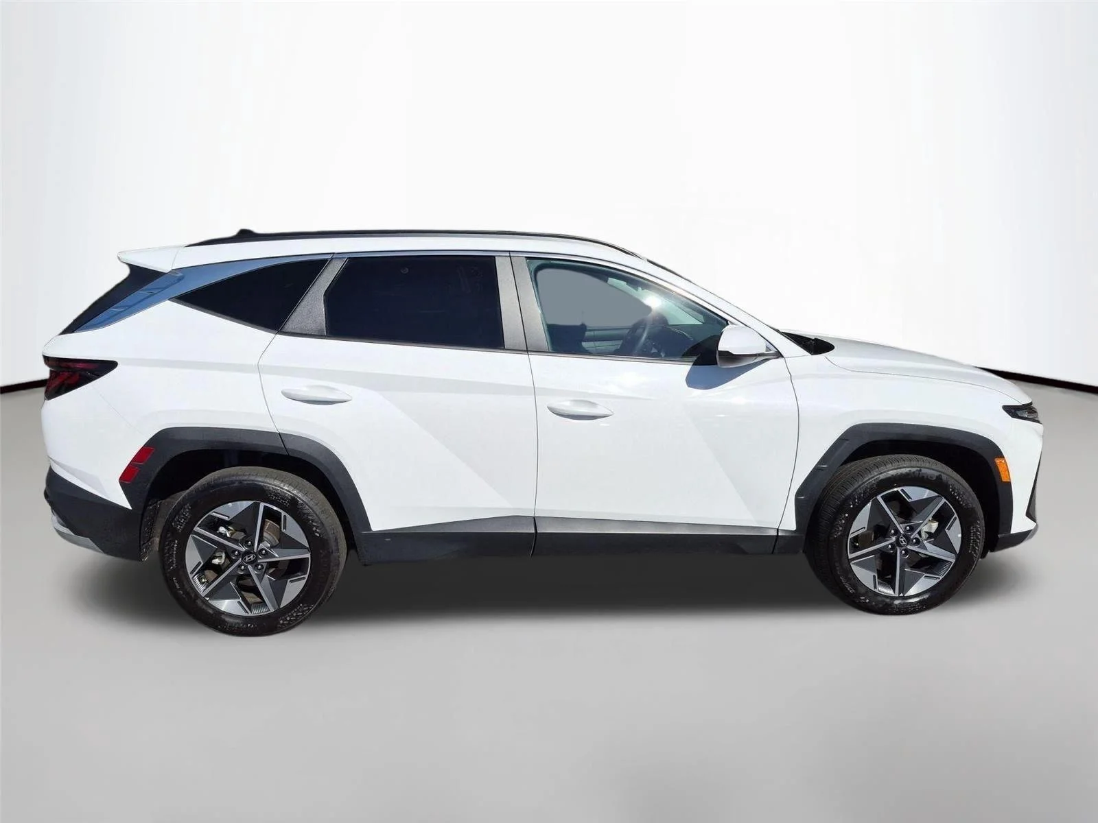 Used 2025 Serenity White Pearl Hyundai SEL image 6