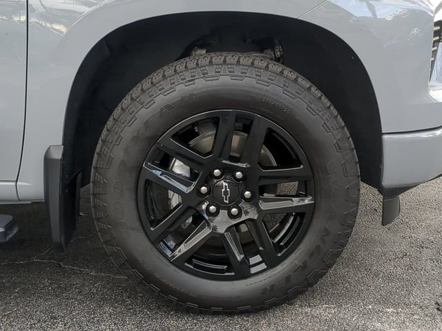 Used 2025 Gray Chevrolet RST image 11
