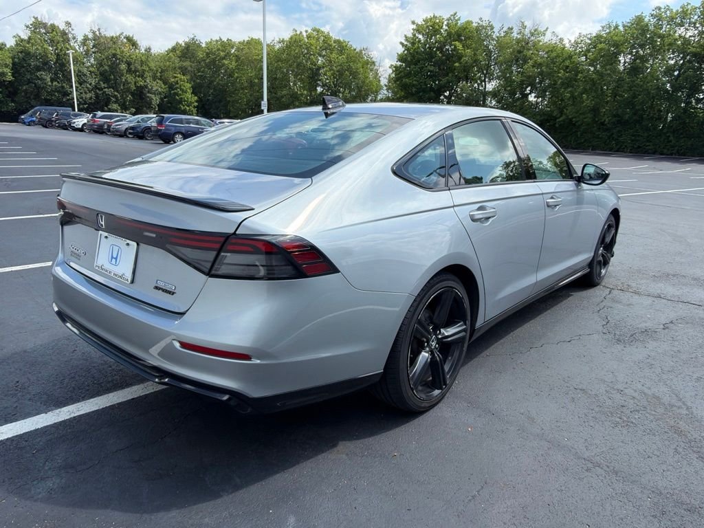 Certified Used 2023 Lunar Silver Metallic Honda Sport-L image 5