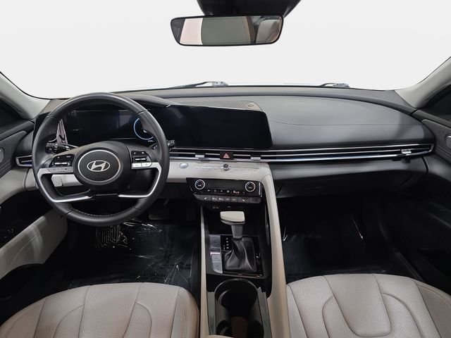 Used 2024 White Hyundai Limited image 10