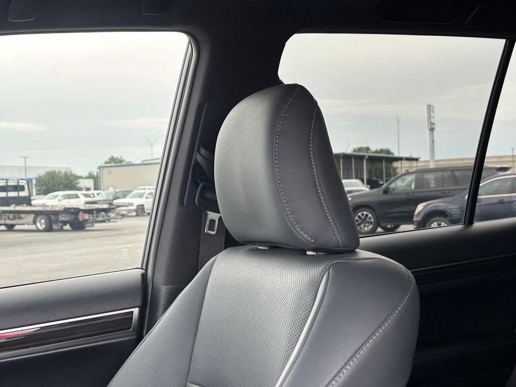 Used 2023 Black Lexus 460 image 12