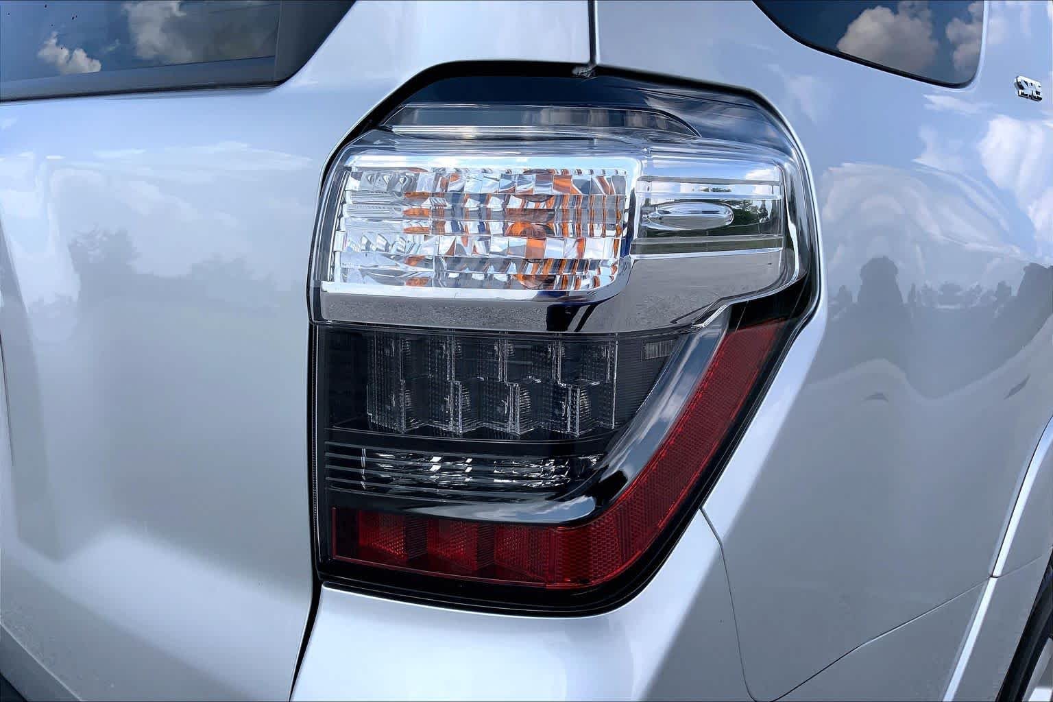 Used 2024 Classic Silver Metallic Toyota SR5 image 30