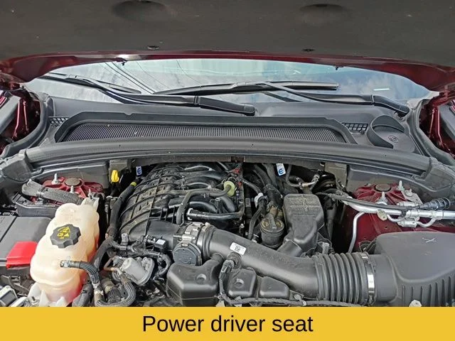 Used 2023 Red Jeep Altitude image 25