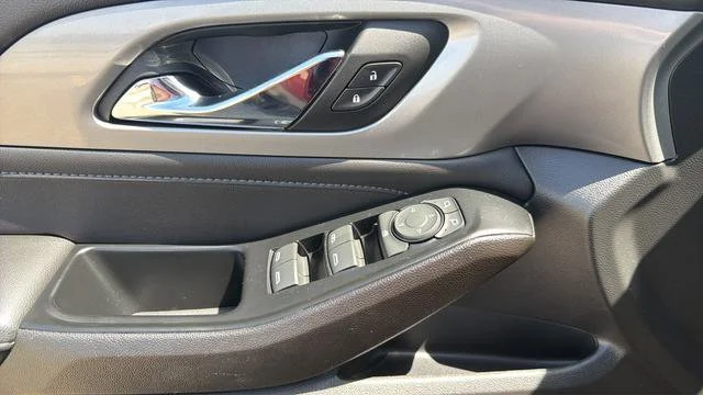 2023 Chevrolet Traverse 1LT - Photo 28