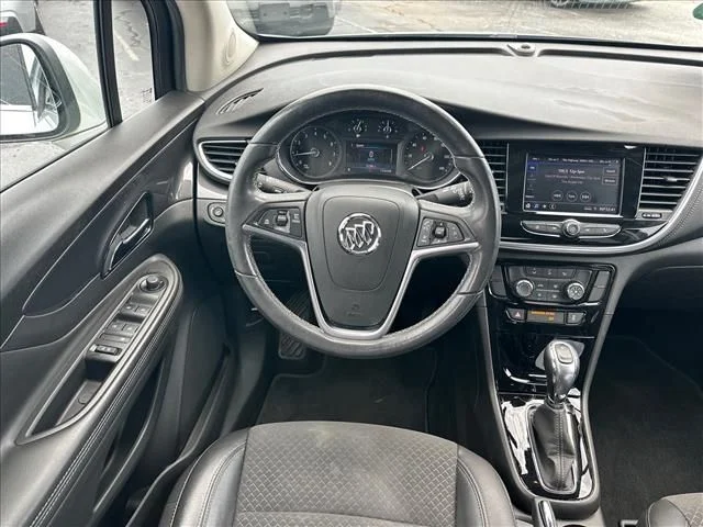 Used 2022 Silver Buick Preferred image 15