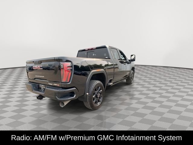 Used 2024  GMC AT4 image 10