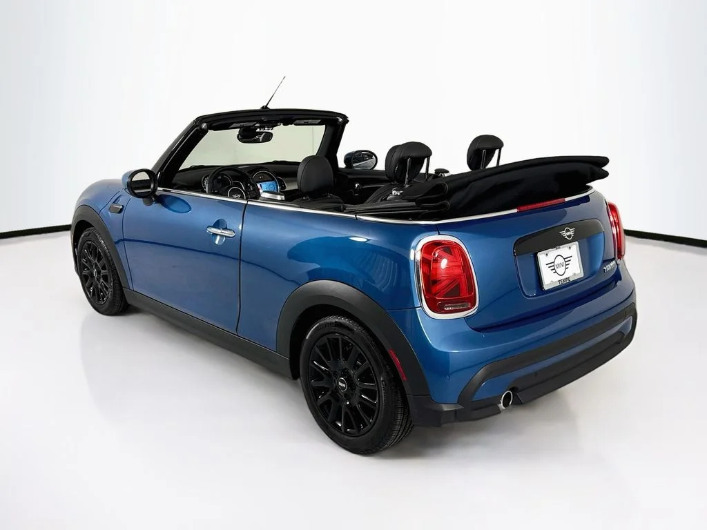 Certified Used 2024 Island Blue metallic MINI  image 7
