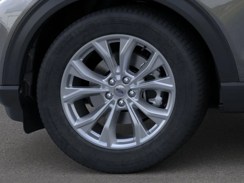 New 2024 Carbonized Gray Metallic Ford XLT image 19