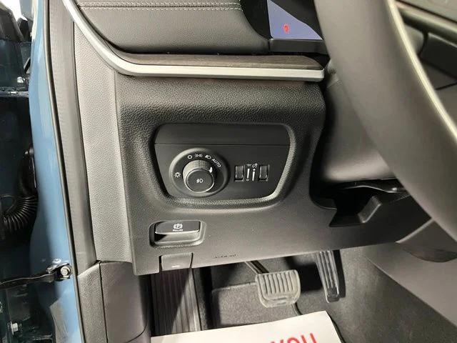 Used 2026 Blue Jeep Limited image 19