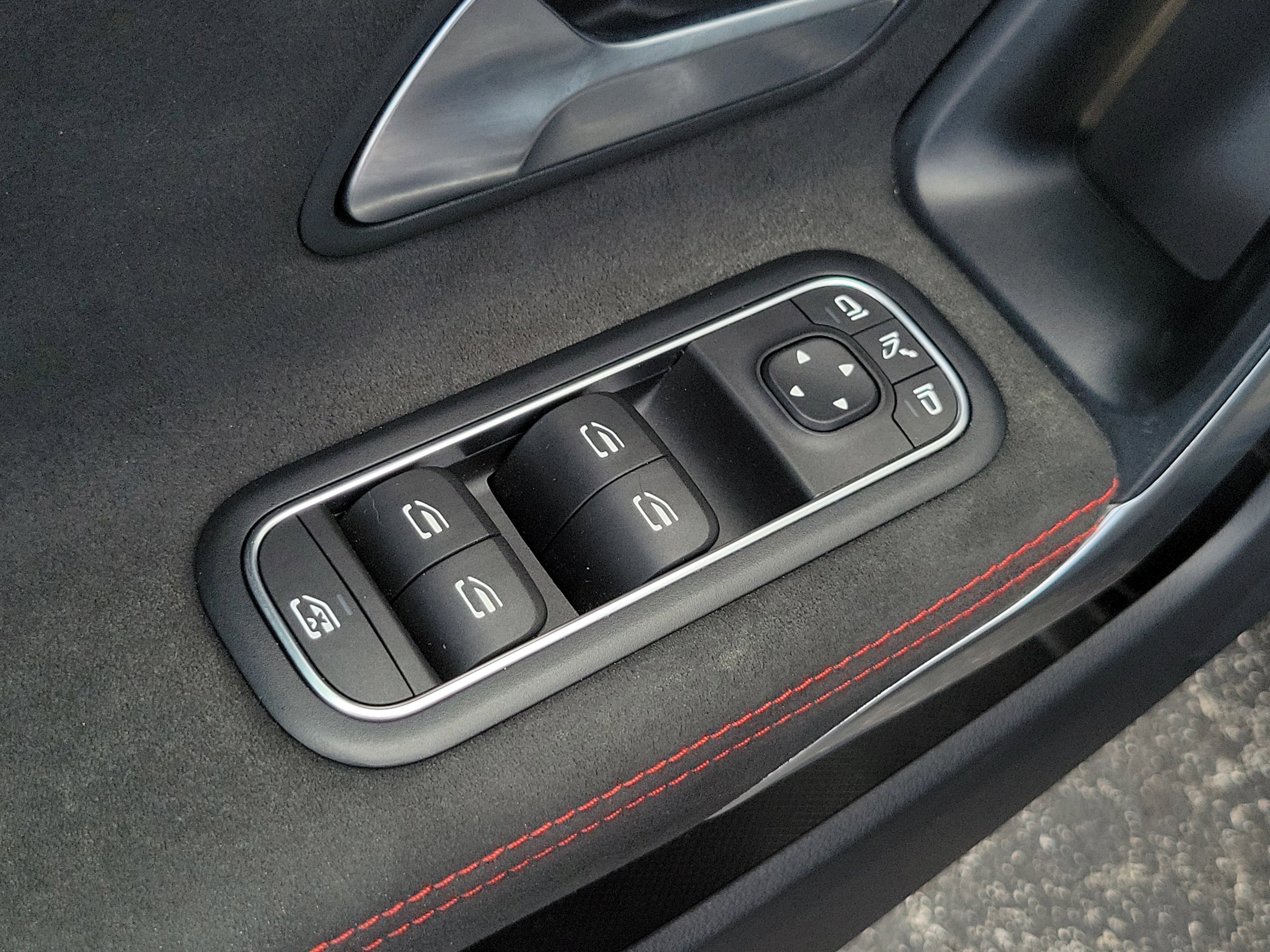 Used 2023  Mercedes-Benz CLA 250 image 16