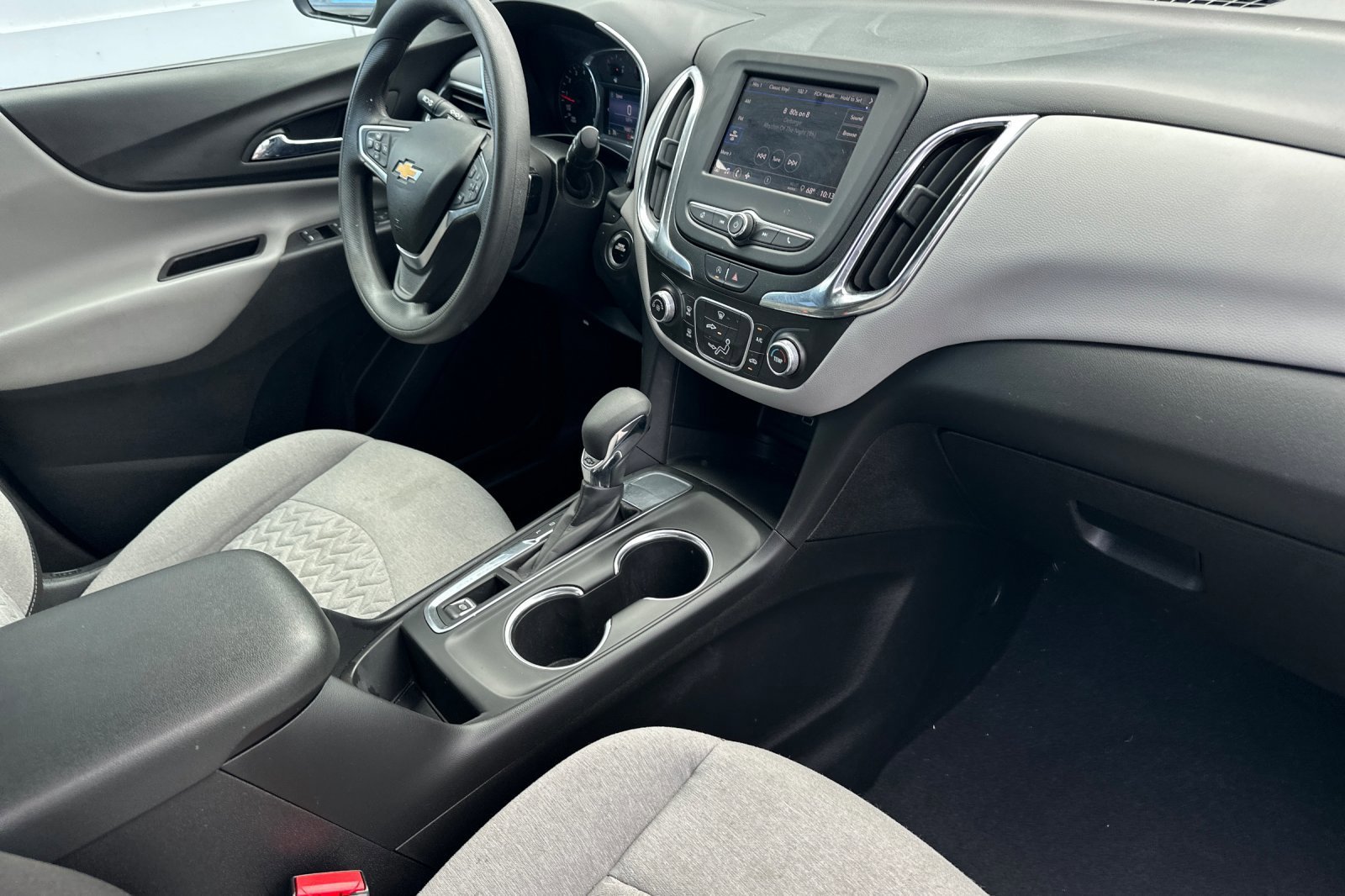 Used 2022 Iron Gray Metallic Chevrolet LT image 16