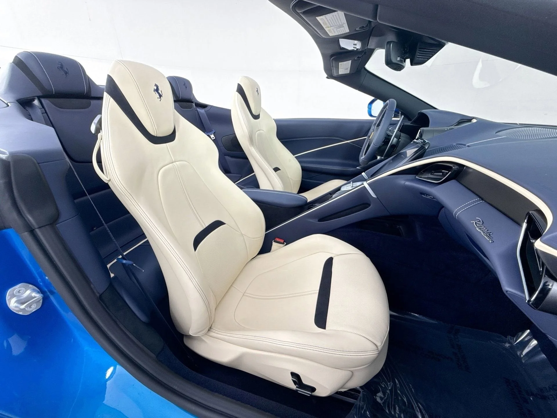 Certified Used 2025 Blu Corsa Ferrari Base image 23