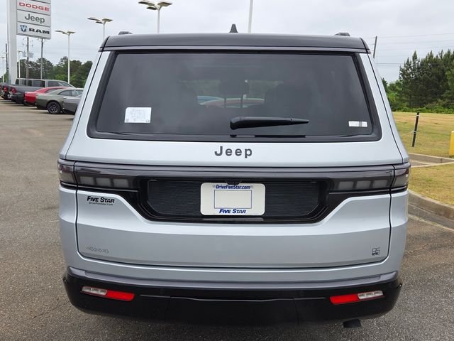 New 2026 Silver-Zynith Exterior Paint Jeep  image 12
