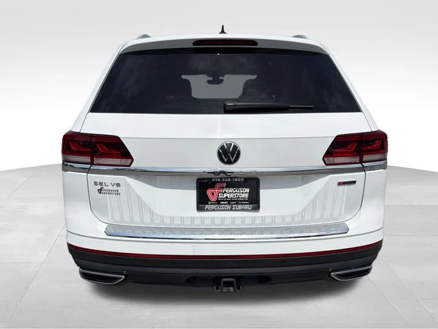 Used 2021 White Volkswagen SEL Premium image 6