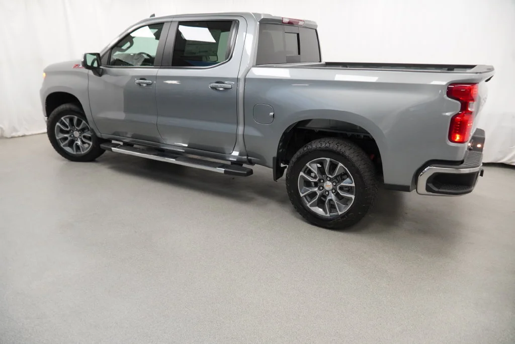 New 2026 Sterling Gray Metallic Chevrolet LT image 6