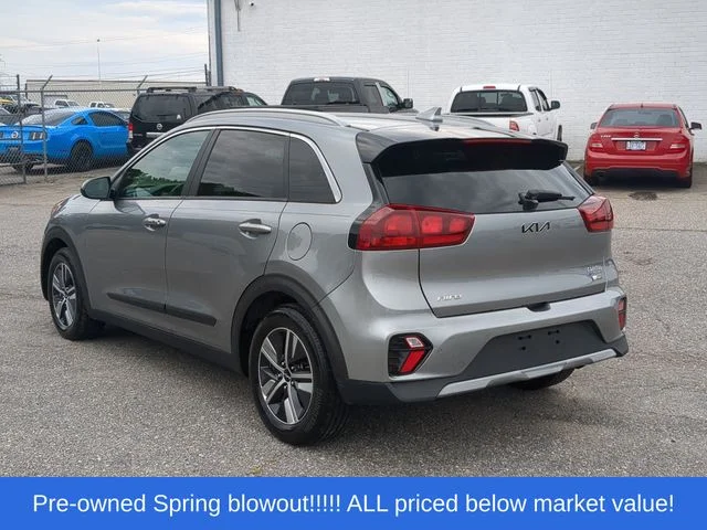 Used 2022 Gray Kia LXS image 11
