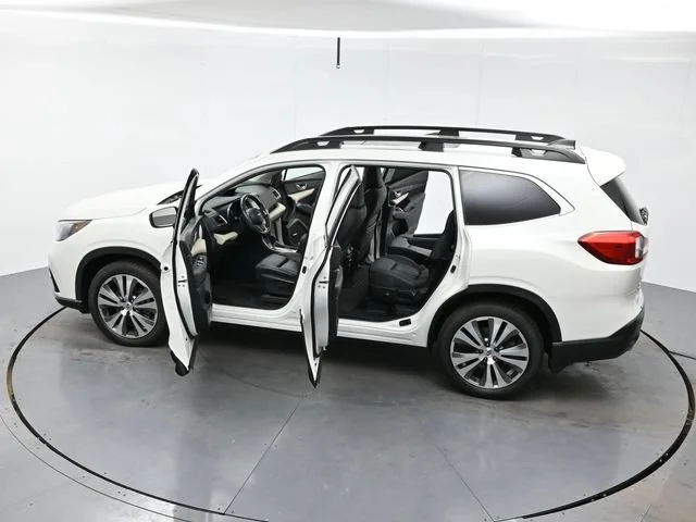 Used 2019 Crystal White Pea Subaru Limited image 43