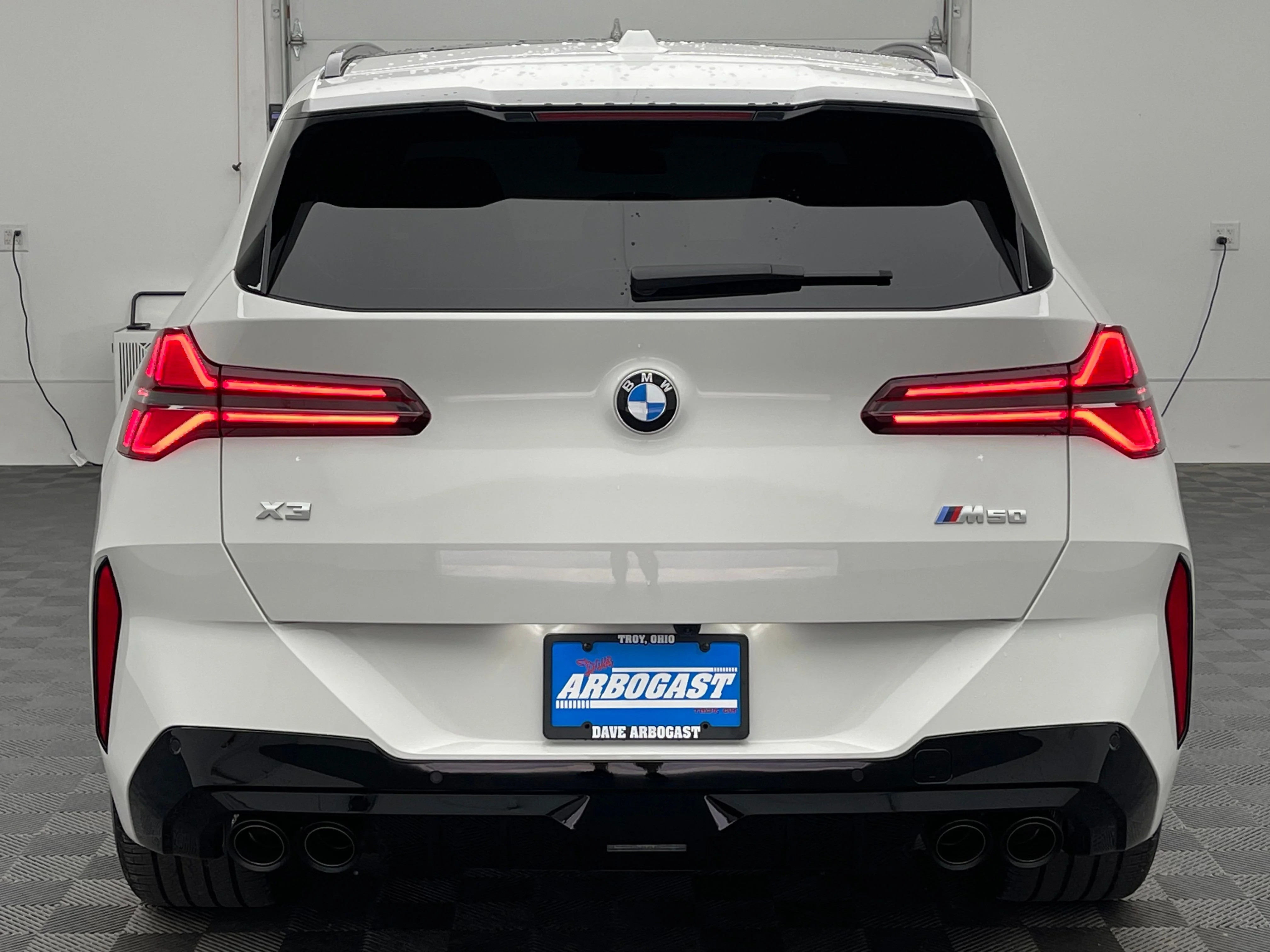 Used 2025 Alpine White BMW M50 xDrive image 10