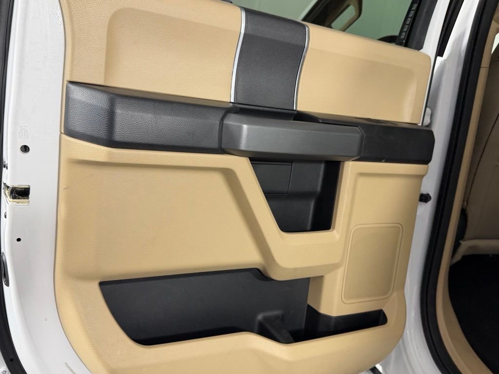 Used 2018 White Ford XLT image 26