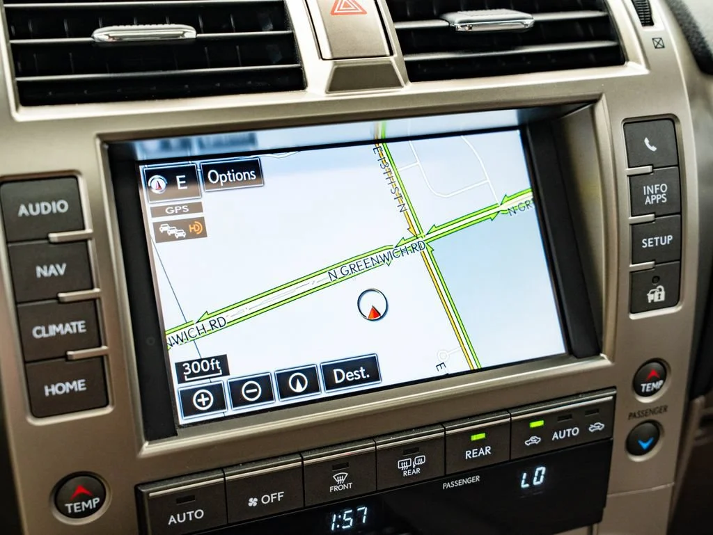 Used 2021 Onyx Black Lexus 460 Premium image 34