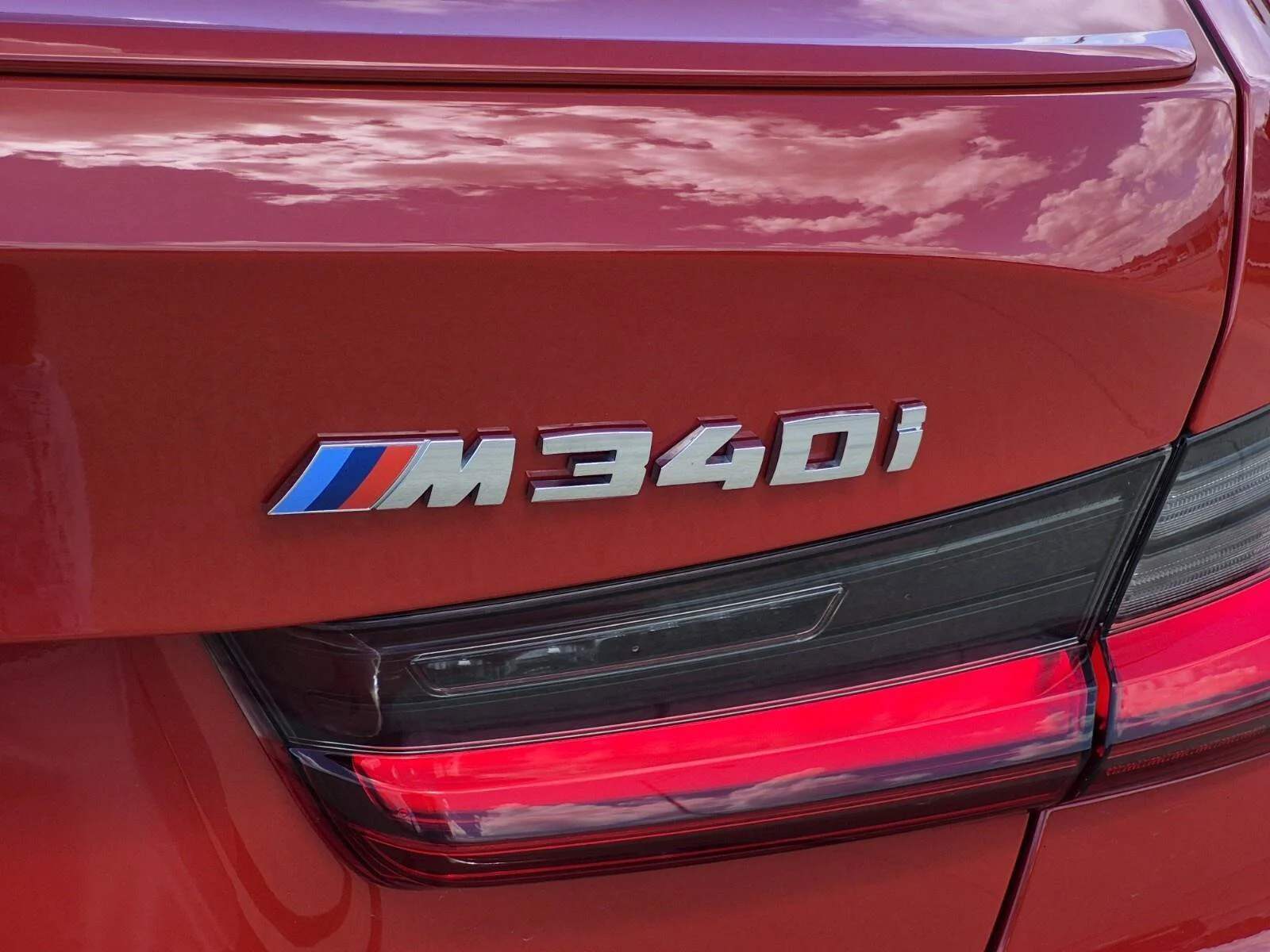 2024 BMW 3 Series M340i - Photo 9