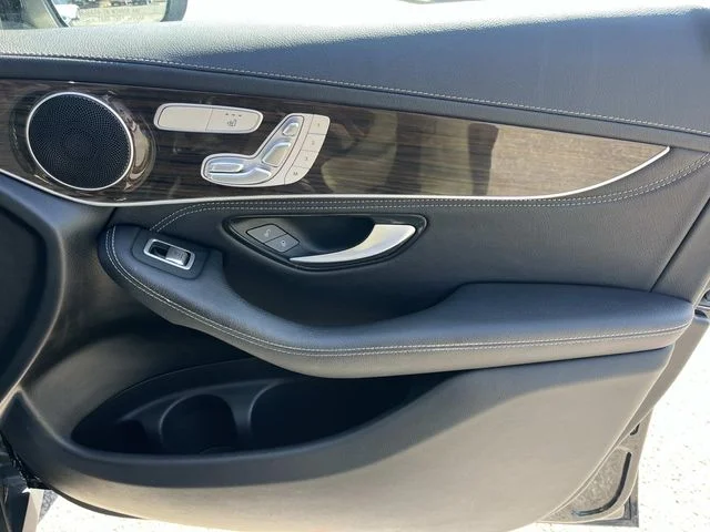 Used 2019 Black Mercedes-Benz GLC 350e image 26