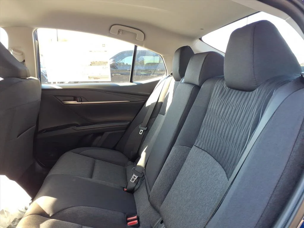 2026 Toyota Camry LE - Photo 18
