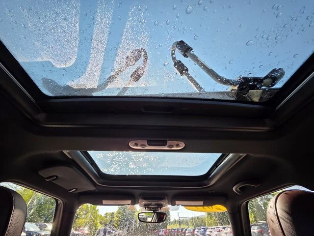 Used 2017 Silver Metallic MINI Clubman image 23