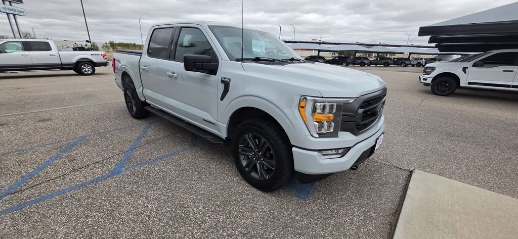 Used 2023 Avalanche Ford XLT image 5