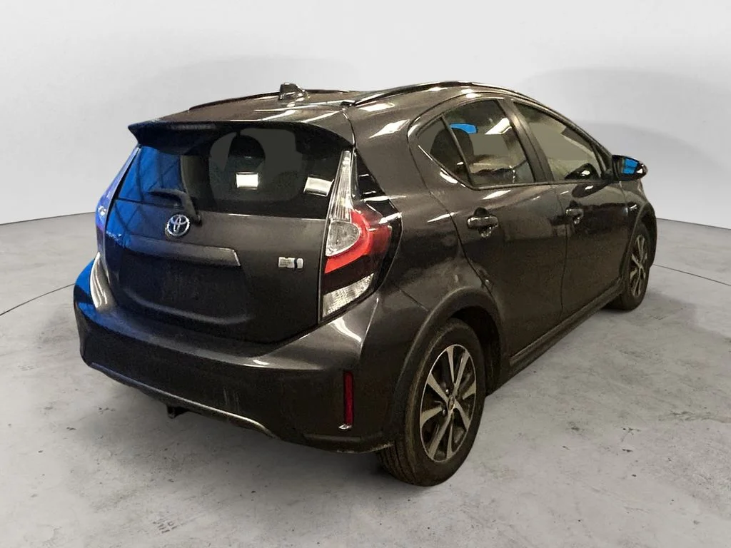 Used 2018 Magnetic Gray Toyota Two image 6