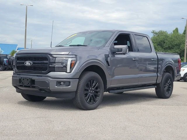 Used 2025 Gray Ford Lariat image 33