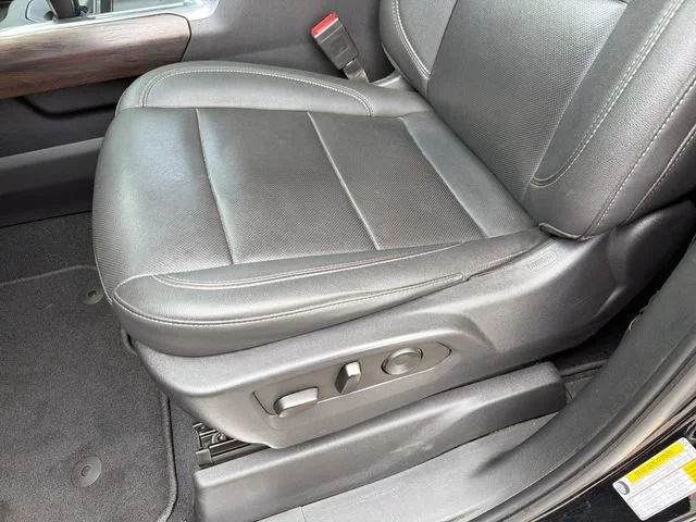 Used 2022 Onyx Black GMC SLT image 21