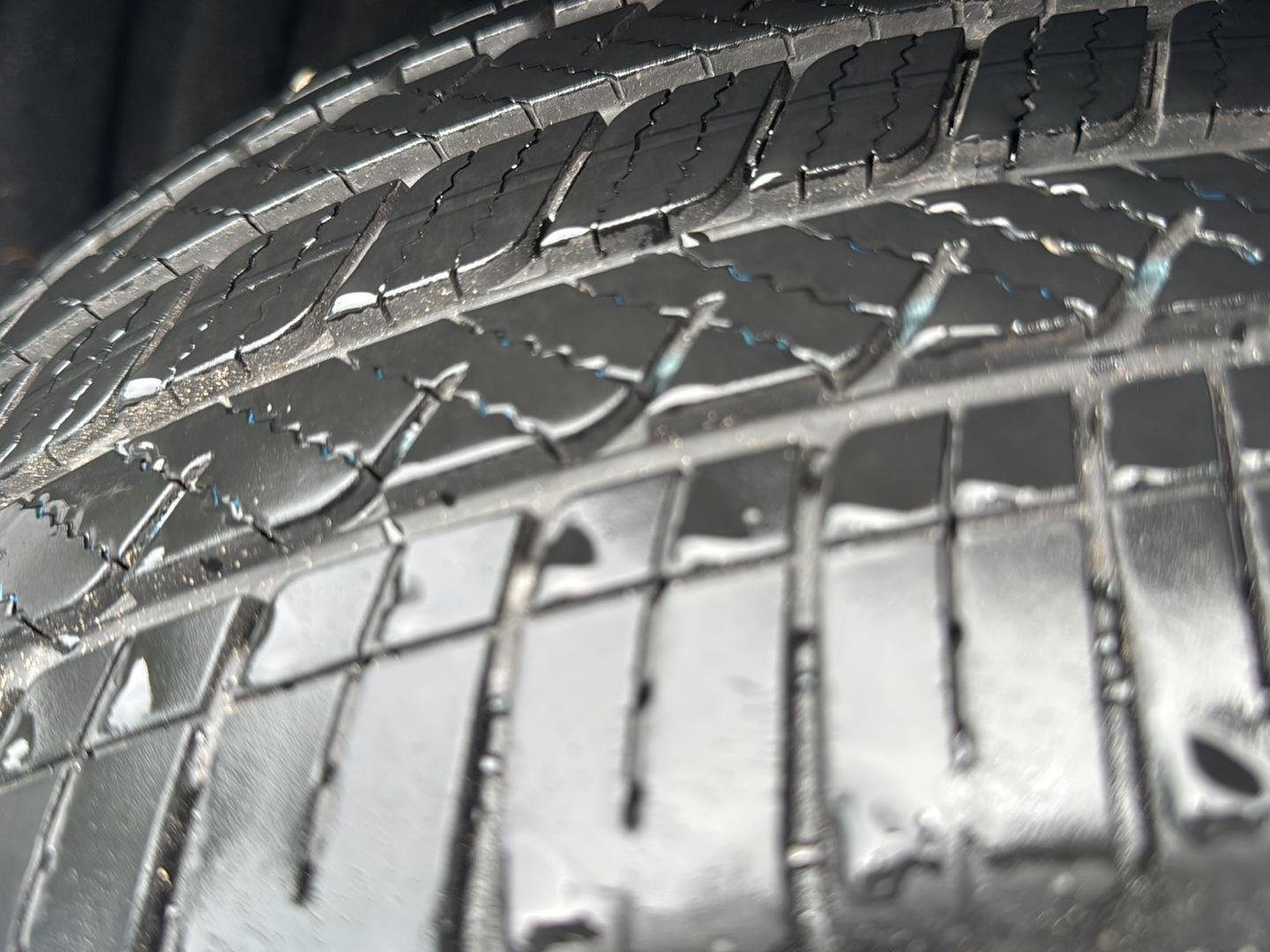 Used 2024 Liquid Carbon Metallic Acura Base image 9