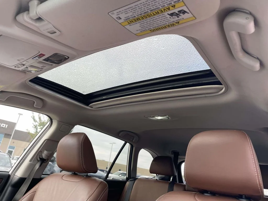 Used 2019 Crystal White Pearl Subaru Touring image 9
