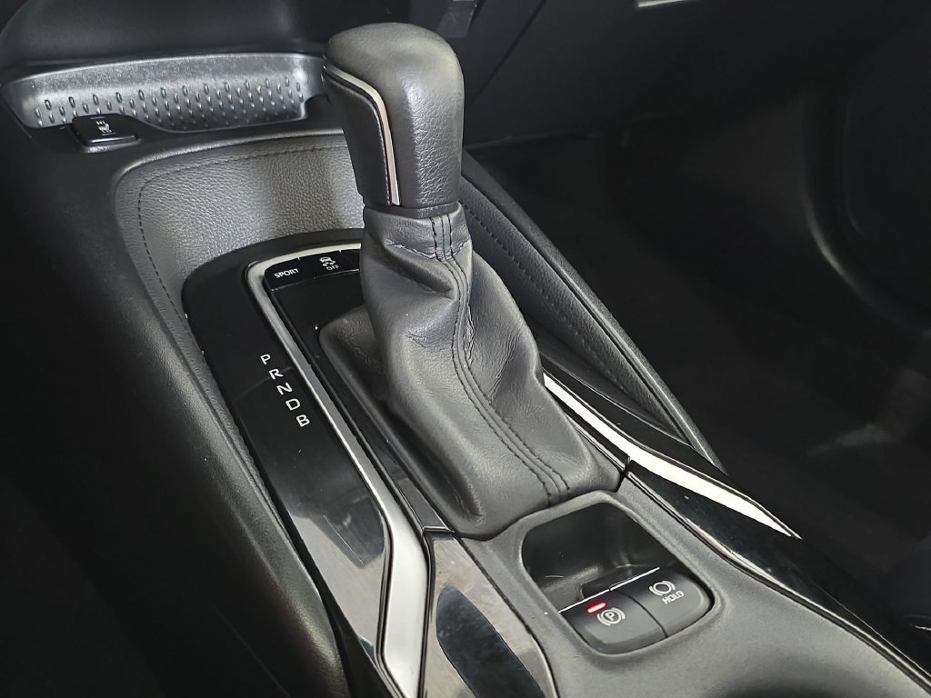Certified Used 2020 White Toyota XLE image 31