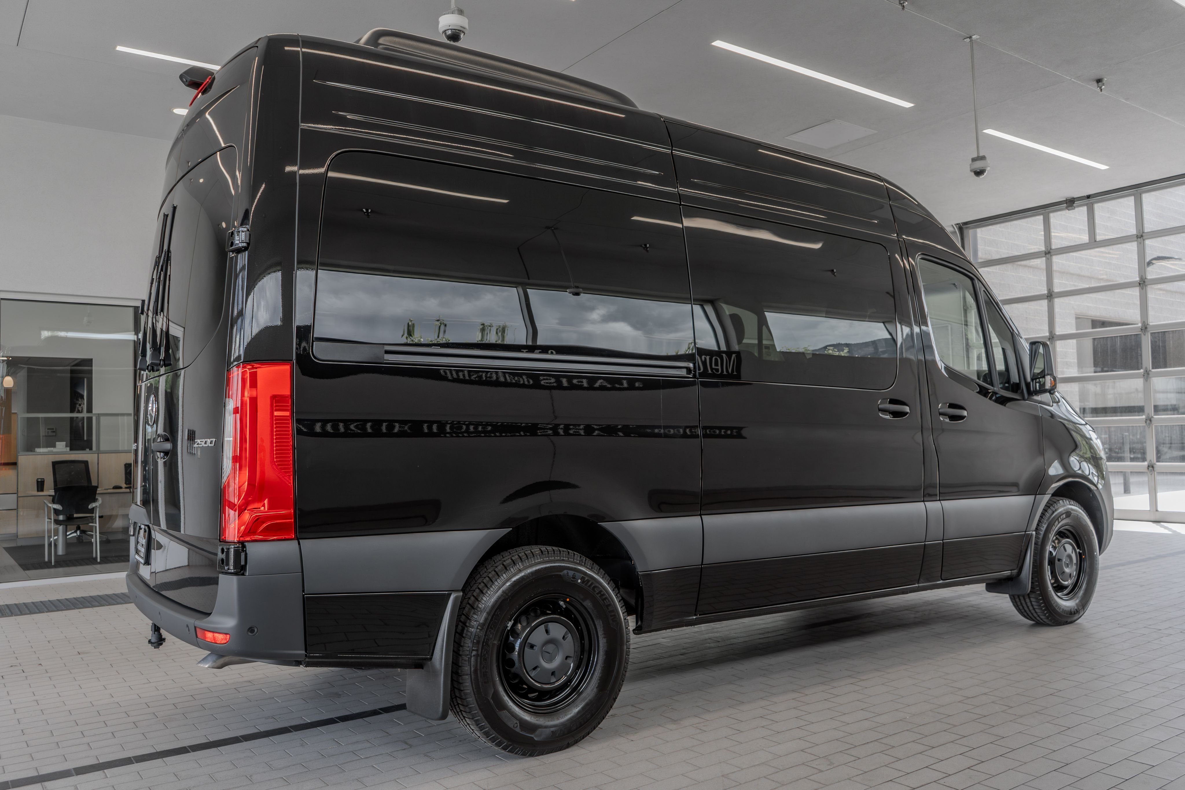 2025 Mercedes-Benz Sprinter Passenger Van Base - Photo 32