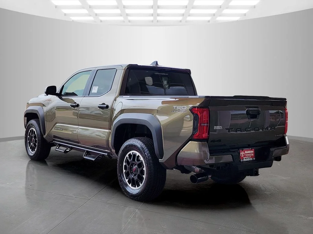 2026 Toyota Tacoma TRD Off Road - Photo 4